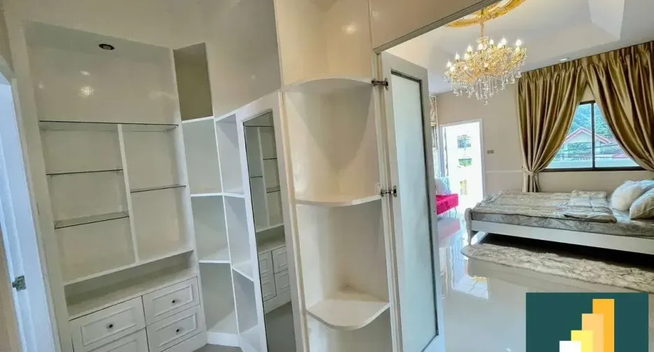 For rent and for sale 5 bedrooms house in Bang Lamung, Chonburi