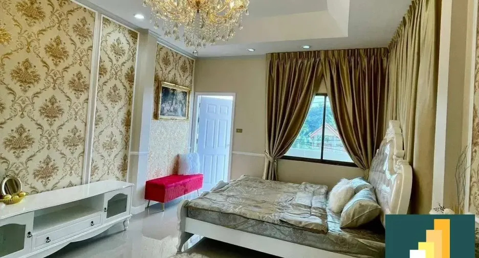 For rent and for sale 5 bedrooms house in Bang Lamung, Chonburi