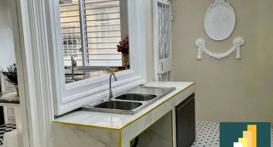 For rent and for sale 5 bedrooms house in Bang Lamung, Chonburi