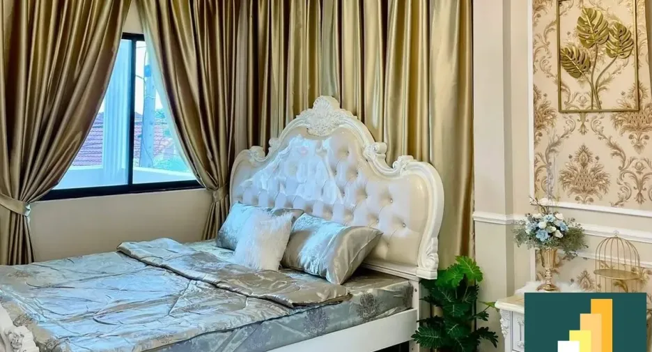 For rent and for sale 5 bedrooms house in Bang Lamung, Chonburi