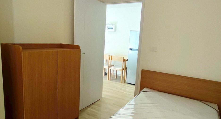 For rent 2 bedrooms condo in Phra Khanong, Bangkok