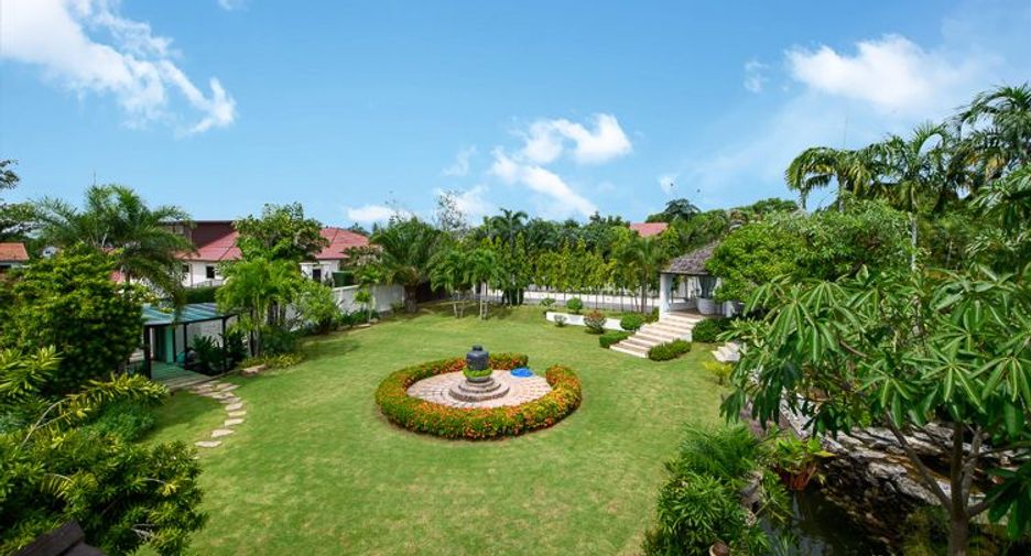 For sale 9 bedrooms house in Sattahip, Chonburi