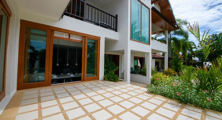 For sale 9 bedrooms house in Sattahip, Chonburi