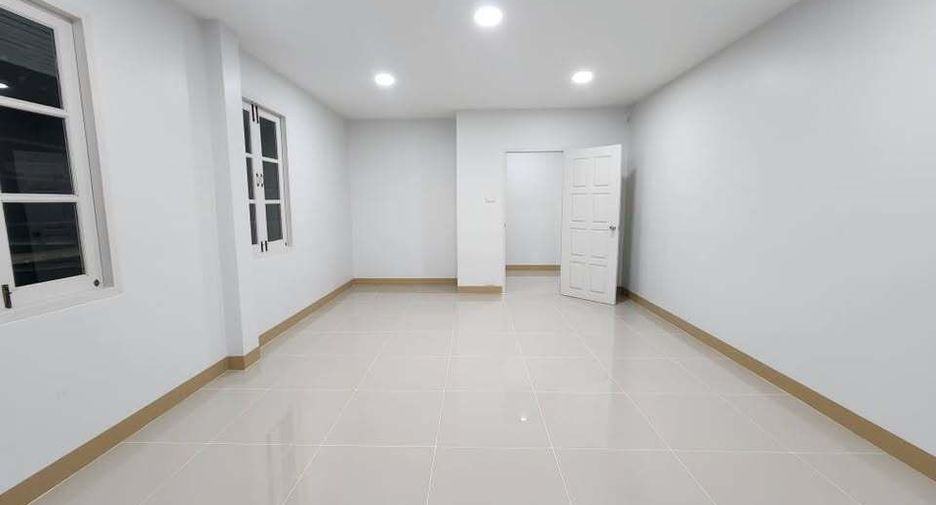 出售 4 卧室 独立屋 在 Mueang Chiang Mai, Chiang Mai