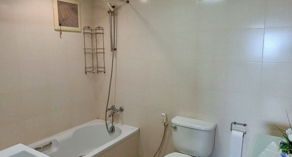 For sale and for rent 3 bedrooms condo in Mueang Chiang Mai, Chiang Mai