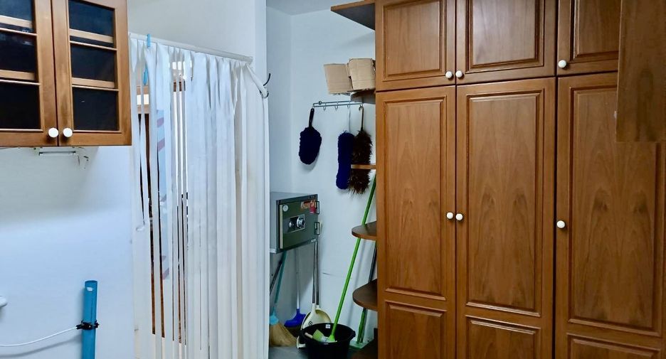 For sale and for rent 3 bedrooms condo in Mueang Chiang Mai, Chiang Mai