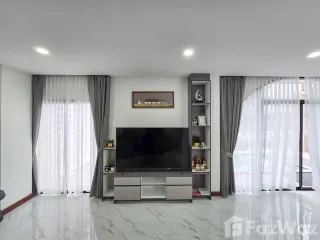 À vendre et à louer 4 chambres villa à Hang Dong, Chiang Mai