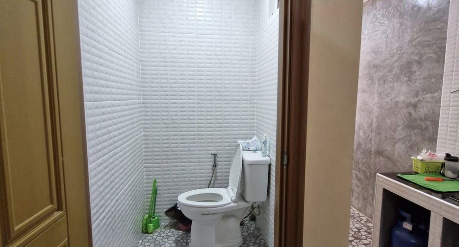 For sale and for rent 5 bedrooms townhouse in Hua Hin, Prachuap Khiri Khan