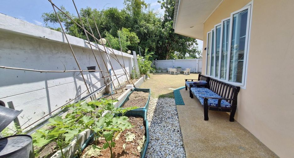For sale and for rent 5 bedrooms townhouse in Hua Hin, Prachuap Khiri Khan