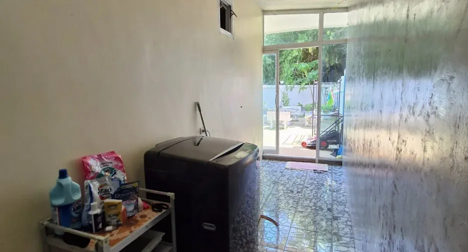 For sale and for rent 5 bedrooms townhouse in Hua Hin, Prachuap Khiri Khan