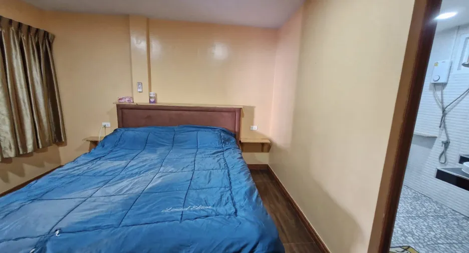 For sale and for rent 5 bedrooms townhouse in Hua Hin, Prachuap Khiri Khan