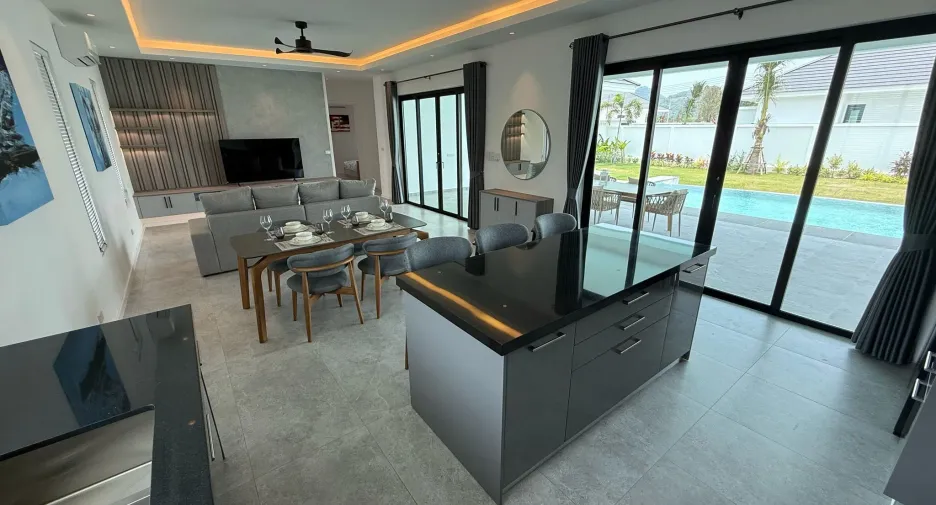 For sale 3 bedrooms villa in Hua Hin, Prachuap Khiri Khan