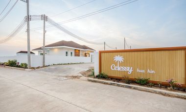 For sale 3 ベッドルーム villa in Hua Hin, Prachuap Khiri Khan