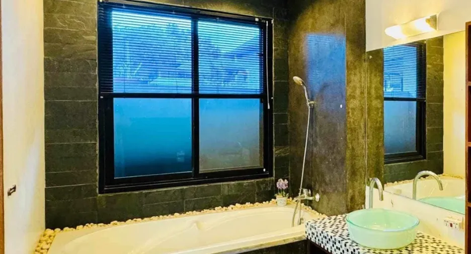 À vendre 2 chambres maison à Mueang Phuket, Phuket