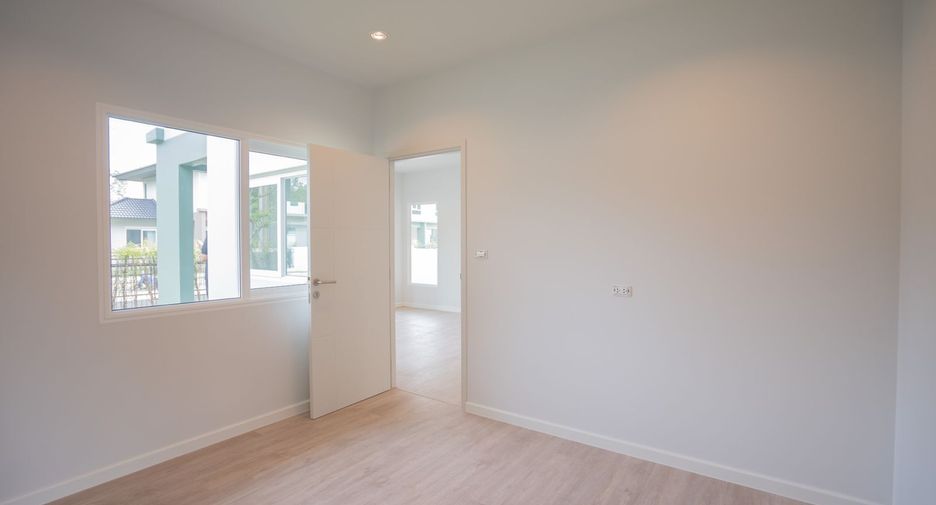 Haus zur Miete mit 4 Zimmer in Mueang Phuket, Phuket