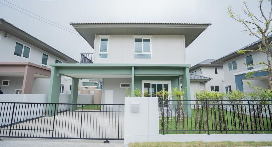 Haus zur Miete mit 4 Zimmer in Mueang Phuket, Phuket