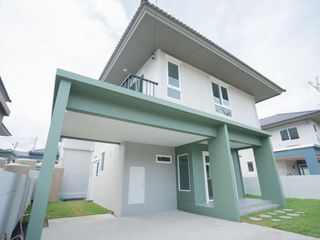 Casa en alquiler de 4 habitaciones en Mueang Phuket, Phuket