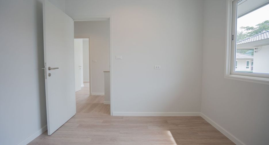 Haus zur Miete mit 4 Zimmer in Mueang Phuket, Phuket