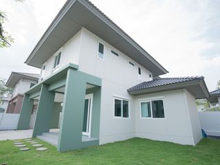 Casa en alquiler de 4 habitaciones en Mueang Phuket, Phuket