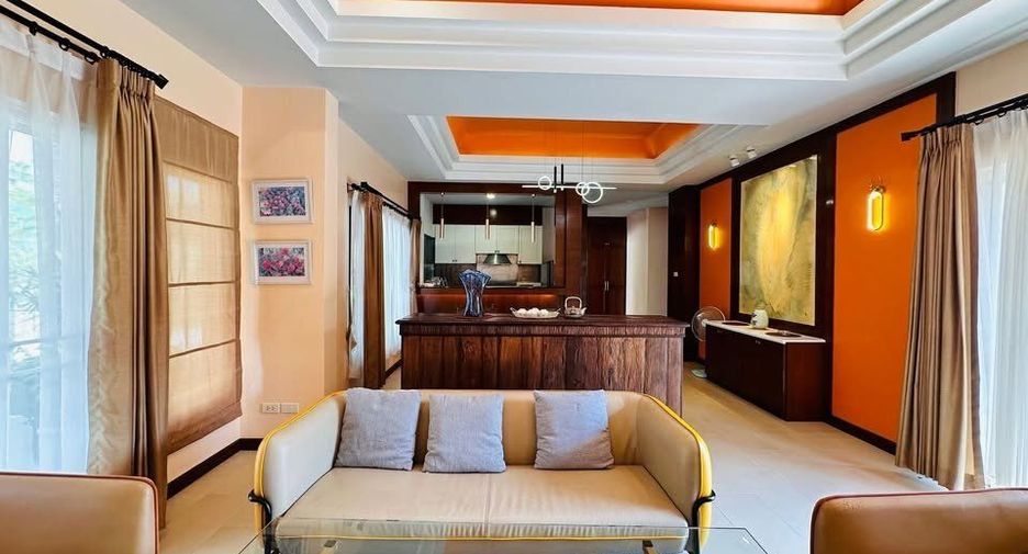 For rent 3 bedrooms villa in Mueang Phuket, Phuket