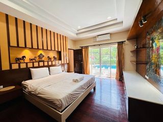 For rent 3 bedrooms villa in Mueang Phuket, Phuket