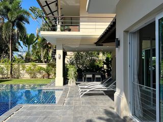 For sale and for rent 6 bedrooms villa in Mueang Phuket, Phuket