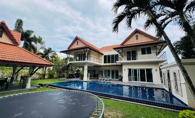 For sale and for rent 6 bedrooms villa in Mueang Phuket, Phuket