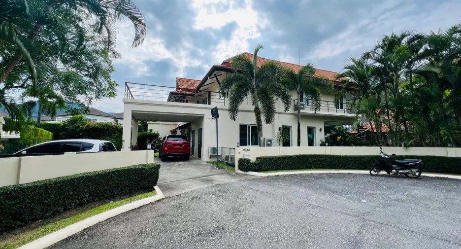 À vendre et à louer 6 chambres villa à Mueang Phuket, Phuket