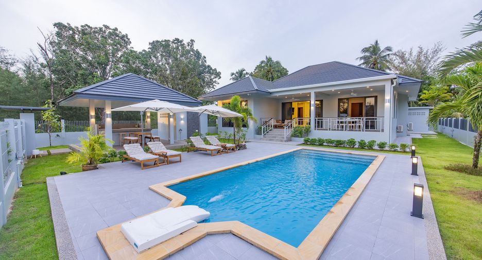 Villa zum Kauf mit 4 Zimmer in Takua Pa, Phang Nga