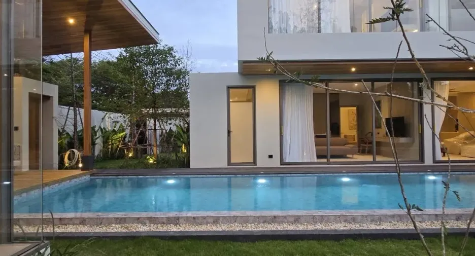 ให้เช่า 5 ห้องนอน วิลล่า ใน เมืองภูเก็ต, ภูเก็ต