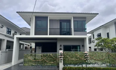 For sale 4 bedrooms house in Bang Lamung, Chonburi