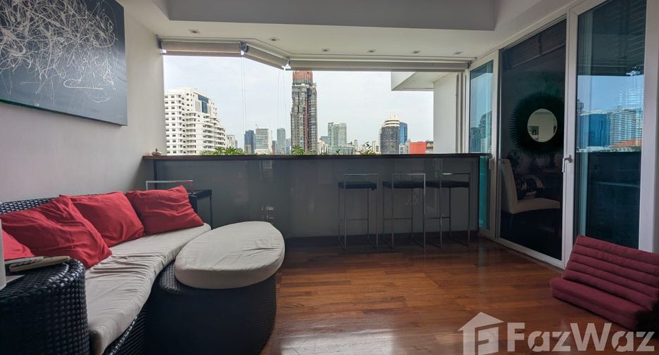 For rent 3 bedrooms condo in Watthana, Bangkok