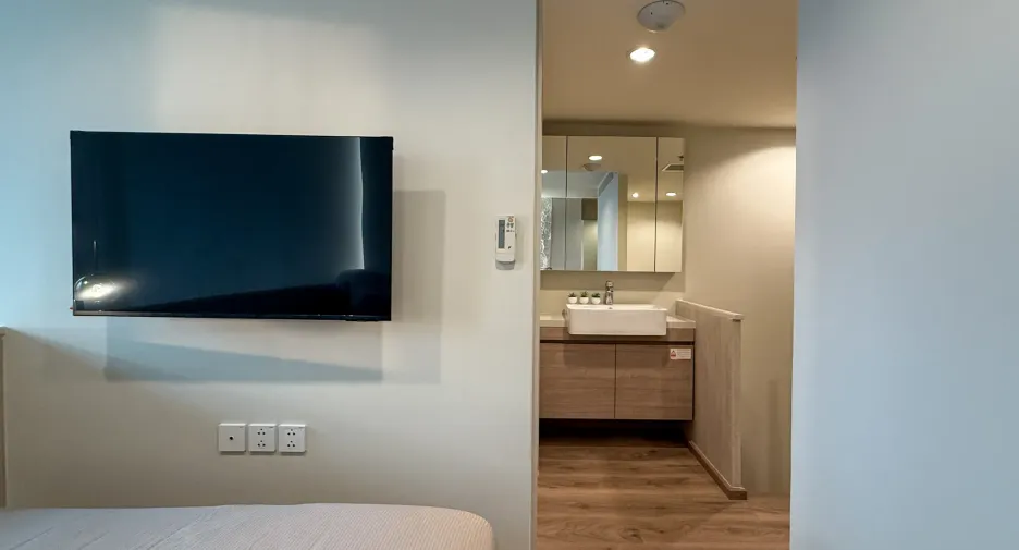 For sale and for rent 1 bed condo in Watthana, Bangkok