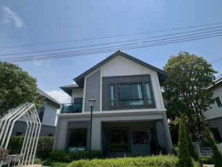 Продажа 4 спальни дом в Mueang Samut Prakan, Самутпракан