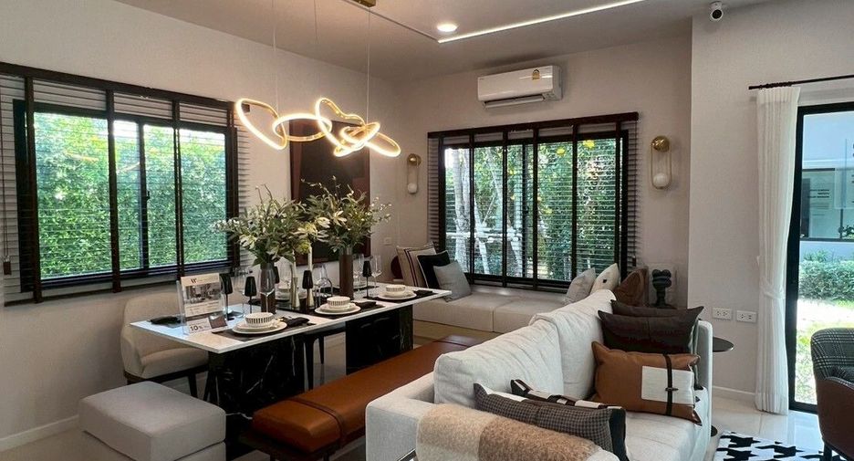 For sale 4 bedrooms house in Mueang Samut Prakan, Samut Prakan