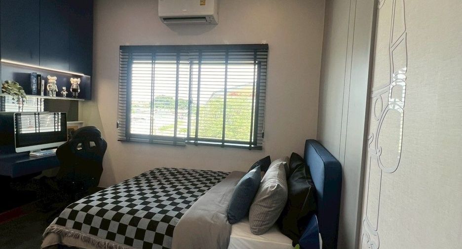 For sale 4 bedrooms house in Mueang Samut Prakan, Samut Prakan