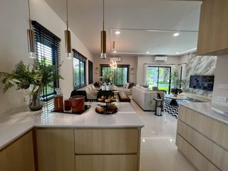 Продажа 4 спальни дом в Mueang Samut Prakan, Самутпракан