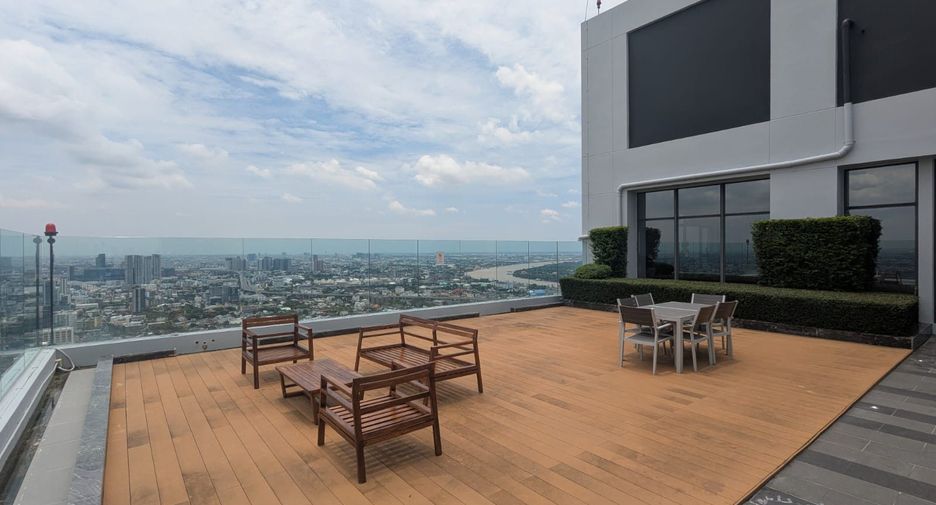 For sale 2 bedrooms condo in Khlong Toei, Bangkok