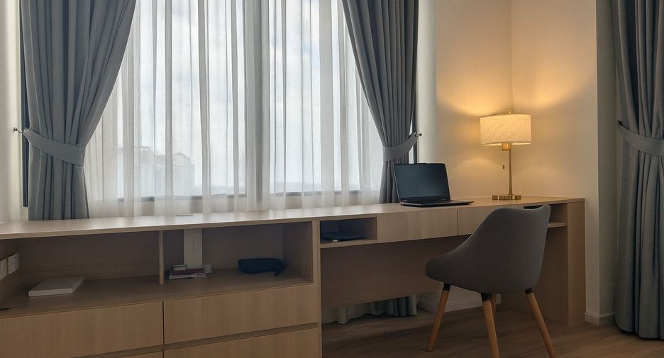 For sale 2 bedrooms condo in Khlong Toei, Bangkok