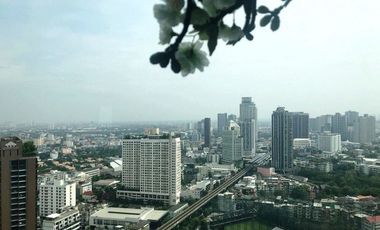 For sale 1 bed condo in Khlong Toei, Bangkok