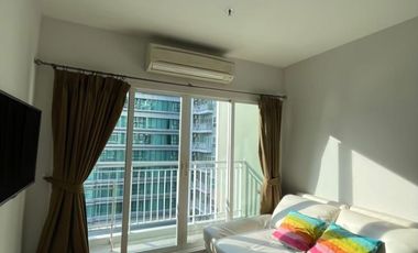 For sale そして for rent 2 ベッドルーム condo in Watthana, Bangkok