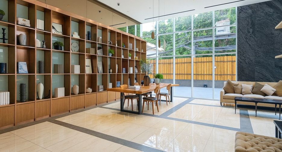 Wohnung zur Miete mit 2 Zimmer in Khlong Toei, Bangkok