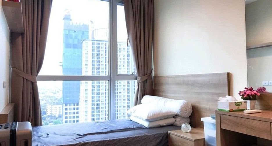 Condo en venta de 2 habitaciones en Phra Khanong, Bangkok