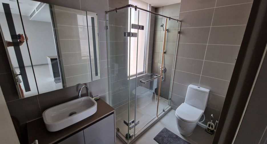For sale 2 bedrooms condo in Bang Rak, Bangkok