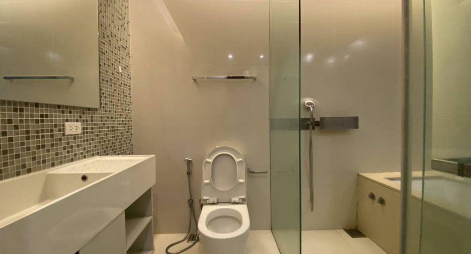 For sale 1 bed condo in Watthana, Bangkok
