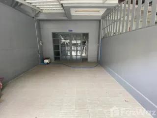 For sale and for rent 2 bedrooms townhouse in Phra Khanong, Bangkok