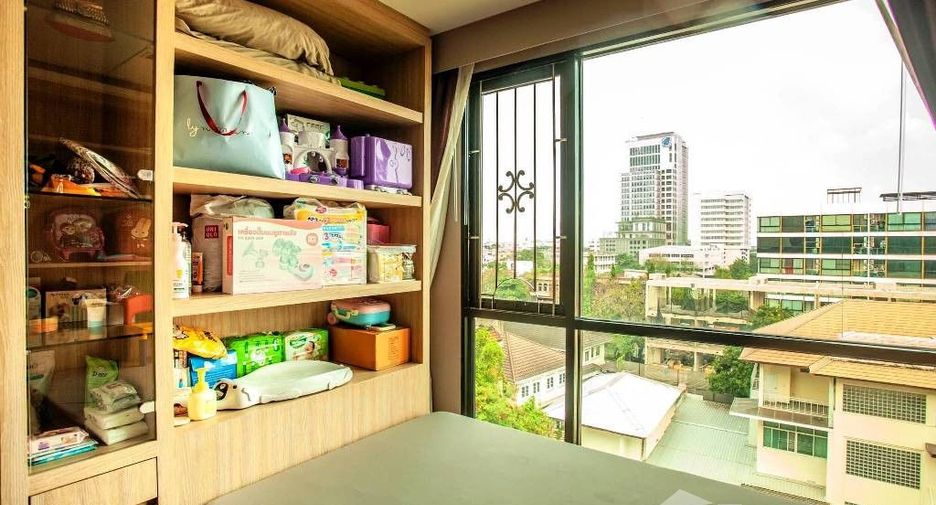 For sale 3 bedrooms condo in Phra Khanong, Bangkok