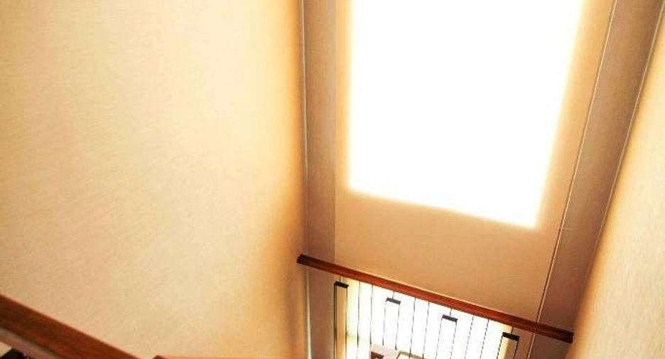 For sale 3 bedrooms condo in Phra Khanong, Bangkok