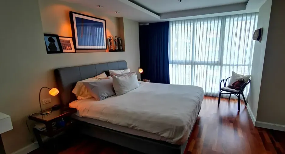 For sale 2 bedrooms condo in Pathum Wan, Bangkok