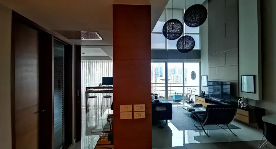 For sale 2 bedrooms condo in Pathum Wan, Bangkok
